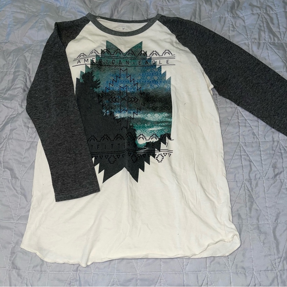 Small American Eagle shirt
